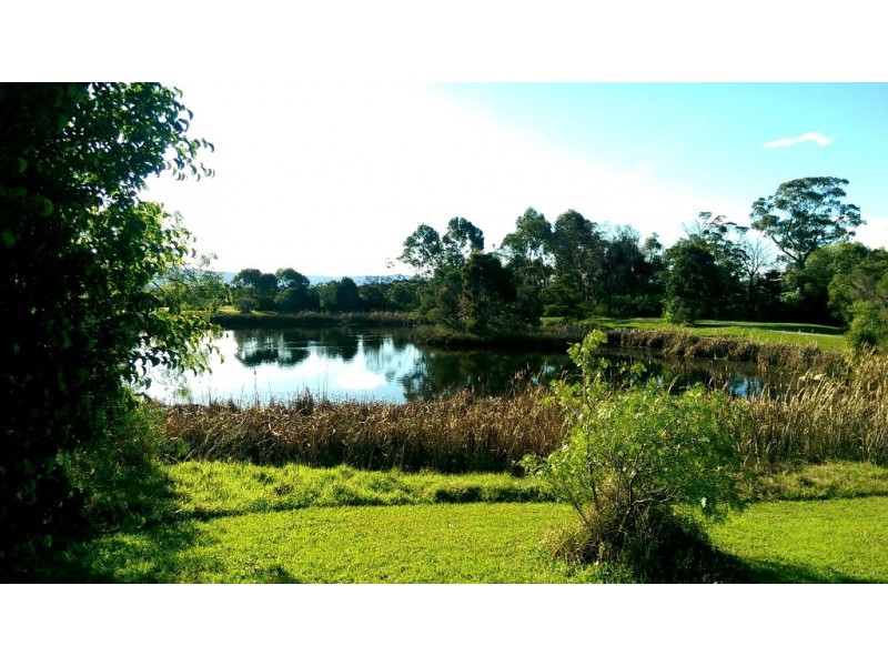 21 Fleet Crescent, Albion Park NSW 2527