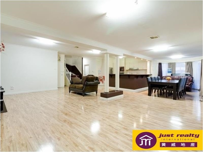 16 Bounty Way, Berwick VIC 3806