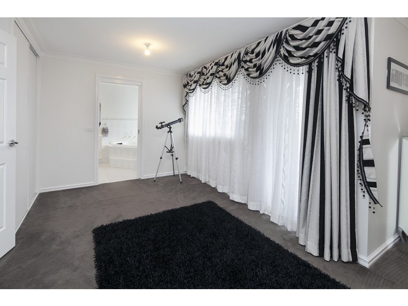 3 Dalpura Court, Berwick VIC 3806