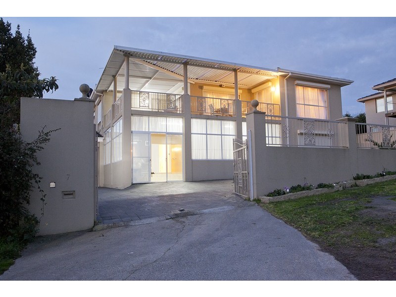 7 Schanck Place, Endeavour Hills VIC 3802