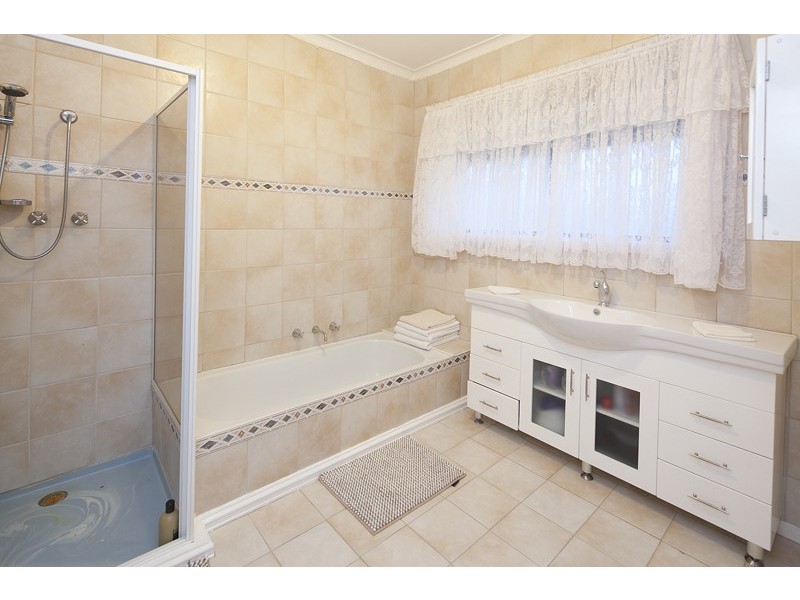 7 Schanck Place, Endeavour Hills VIC 3802