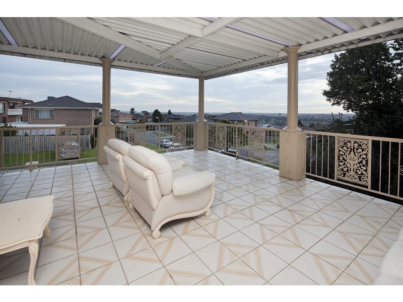 7 Schanck Place, Endeavour Hills VIC 3802