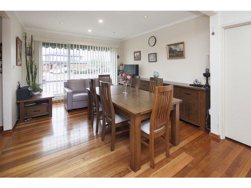 7 Golden Court, Doveton VIC 3177