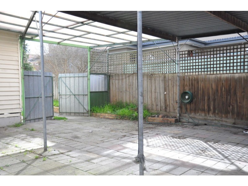 36 Wilma Avenue, Dandenong VIC 3175