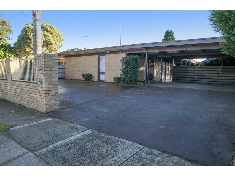 15 Axel Street, Dandenong VIC 3175