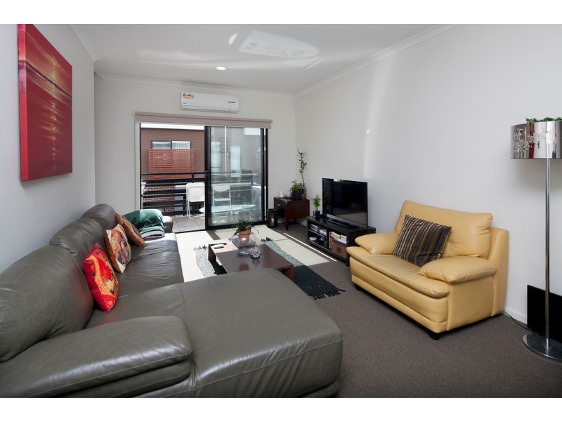 11/6 Huckson Street, Dandenong VIC 3175