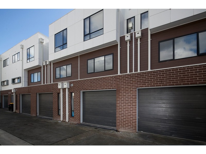 11/6 Huckson Street, Dandenong VIC 3175