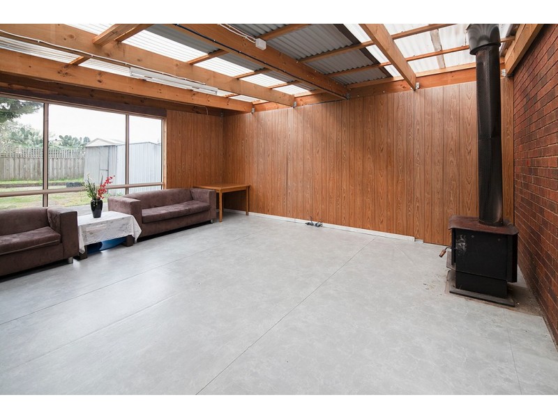 24 Glencairn Avenue, Hallam VIC 3803