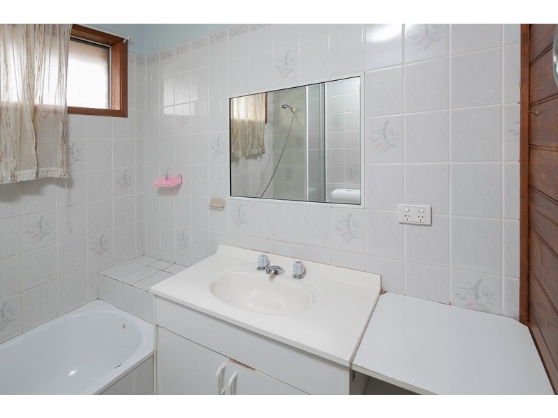 24 Glencairn Avenue, Hallam VIC 3803