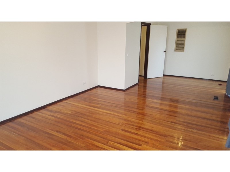 3 Ravenhill Crescent, Endeavour Hills VIC 3802