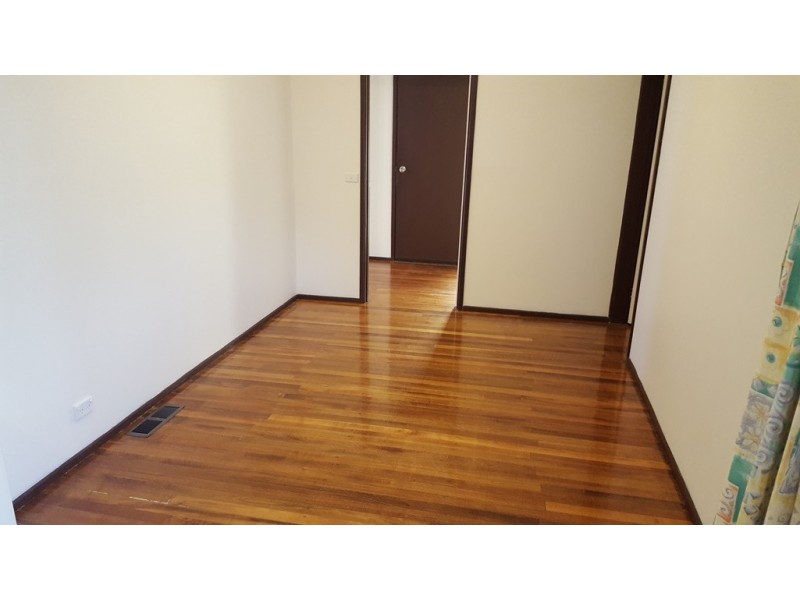 3 Ravenhill Crescent, Endeavour Hills VIC 3802