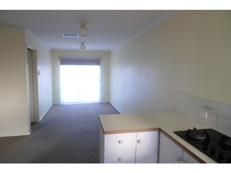 1/14 Edith Street, Dandenong VIC 3175