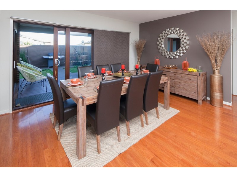 5 Prescott Drive, Cranbourne North VIC 3977