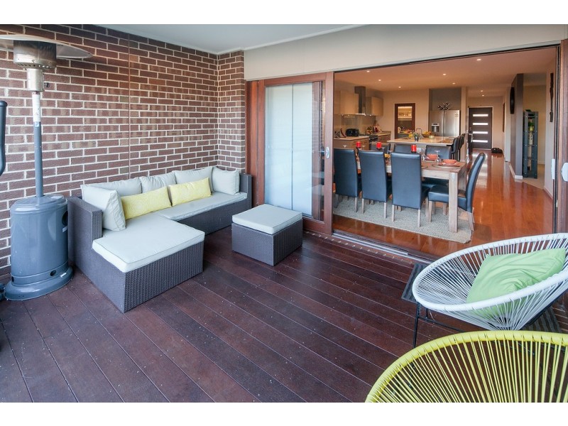 5 Prescott Drive, Cranbourne North VIC 3977