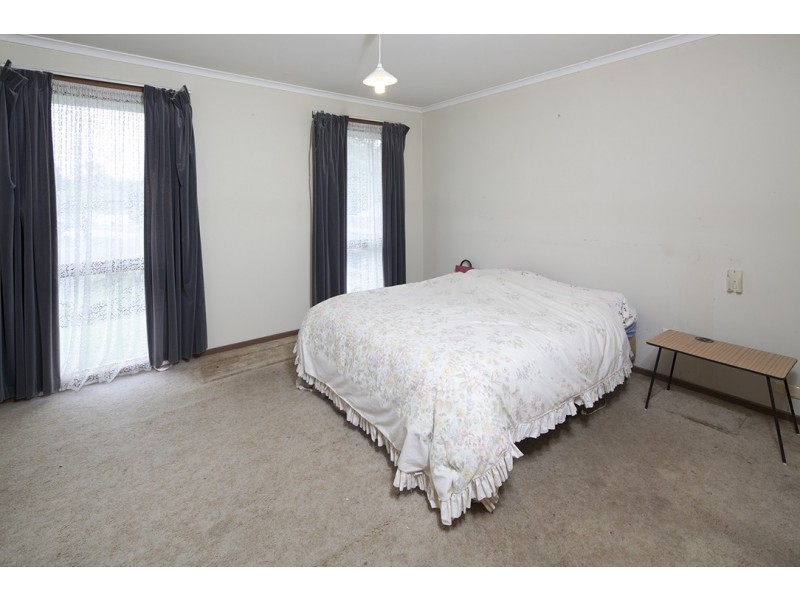 8 Rhonda Close, Endeavour Hills VIC 3802