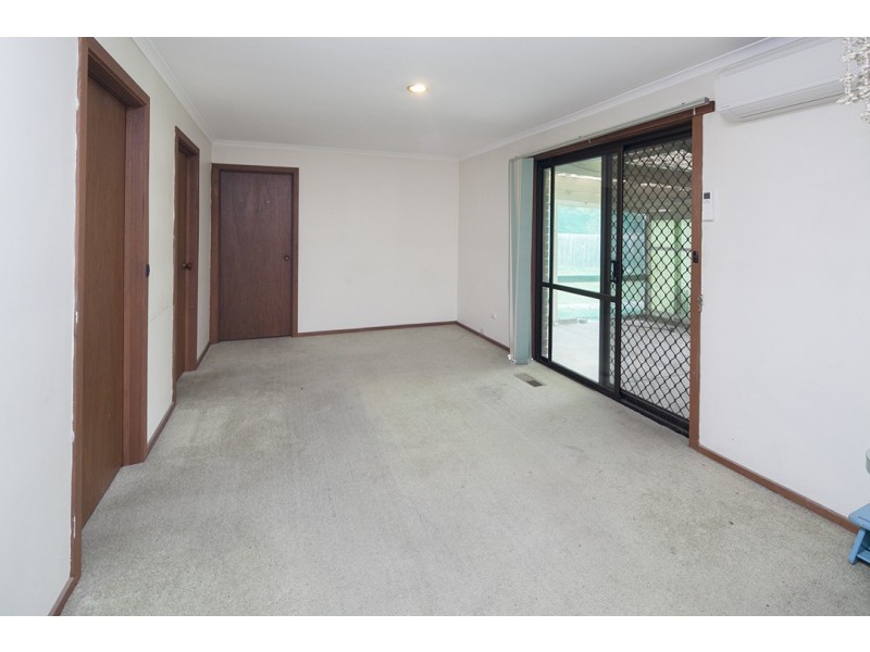 8 Rhonda Close, Endeavour Hills VIC 3802