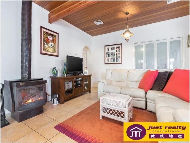 24 Sienna Crescent, Endeavour Hills VIC 3802