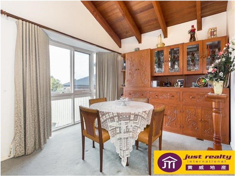 24 Sienna Crescent, Endeavour Hills VIC 3802