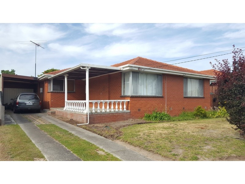27 First Avenue, Dandenong North VIC 3175