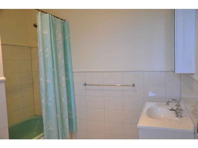 4/18 Marie Street, Doveton VIC 3177