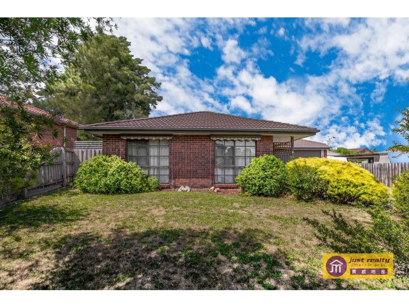 13 Archibald Ave, Narre Warren VIC 3805