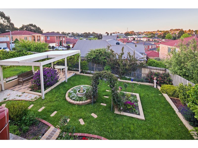 19 William Hovell Drive, Endeavour Hills VIC 3802