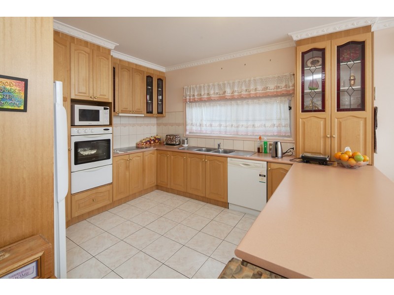 19 William Hovell Drive, Endeavour Hills VIC 3802