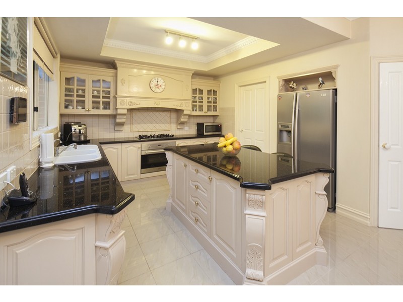 52 Crawley Road, Narre Warren North VIC 3804