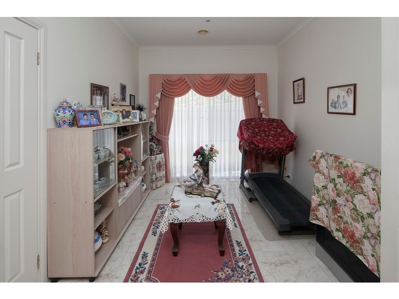 13 Frangipani Close, Endeavour Hills VIC 3802