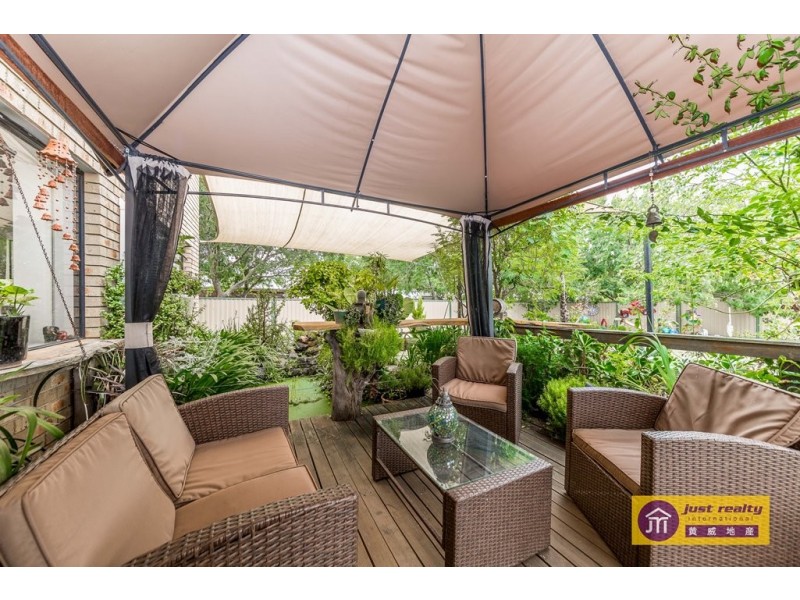 35 Banyalla Drive, Cranbourne West VIC 3977