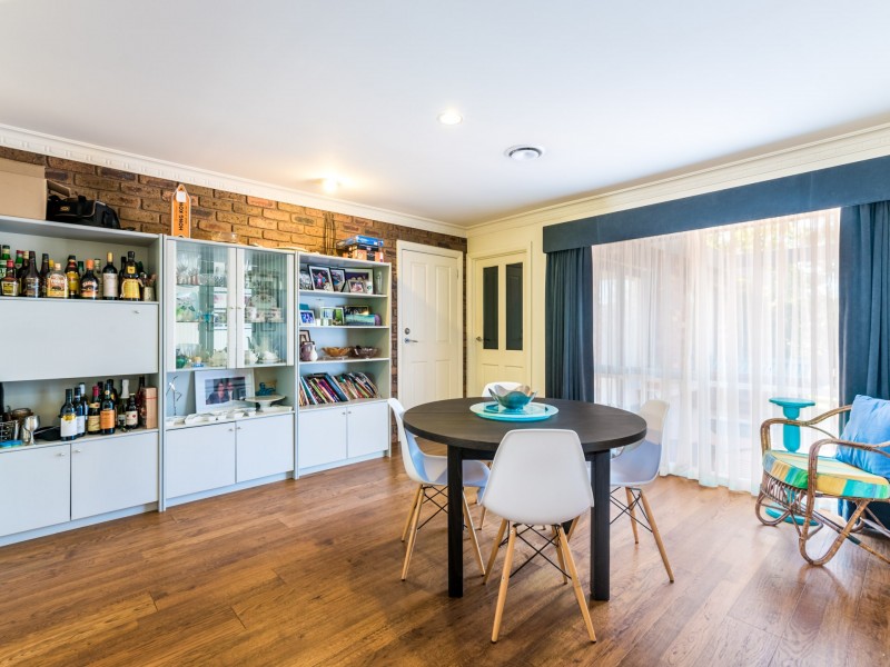 64-70 Kennington Park Drive, Endeavour Hills VIC 3802