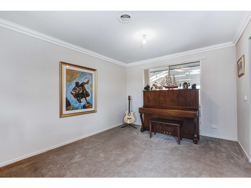 12 GOLDEN WATTLE COURT, Cranbourne VIC 3977