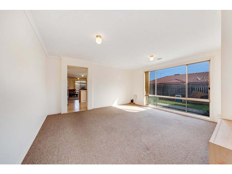 7 Athena Court, Cranbourne VIC 3977