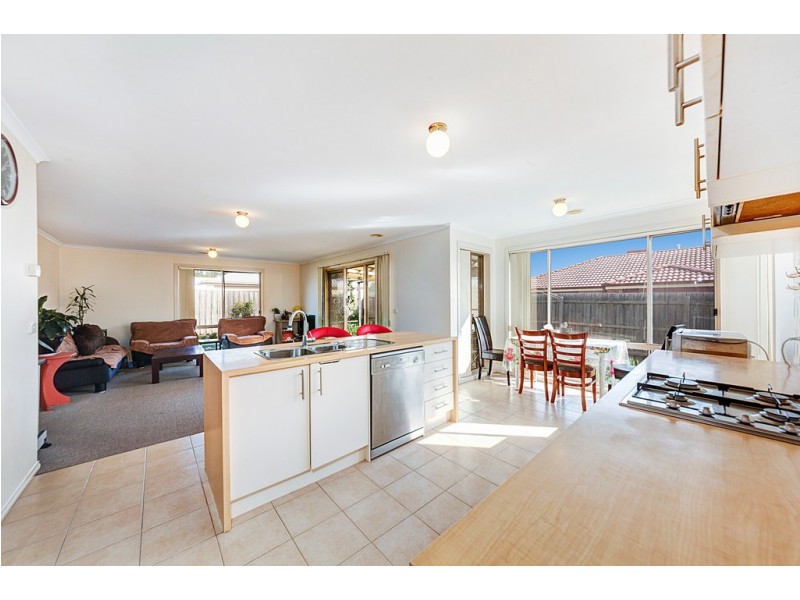 7 Athena Court, Cranbourne VIC 3977