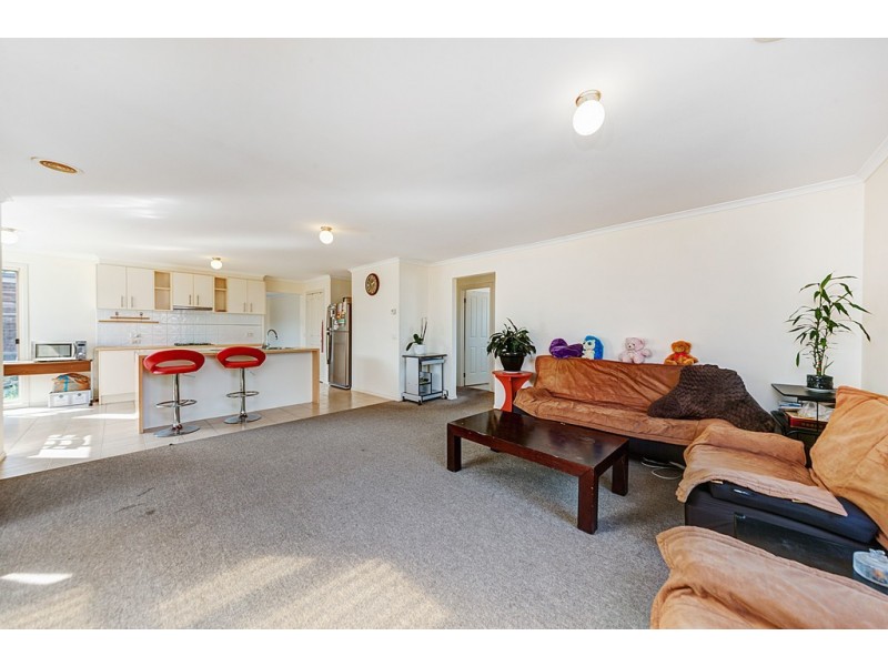 7 Athena Court, Cranbourne VIC 3977