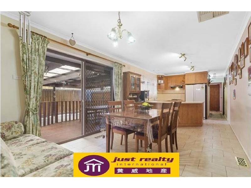 47 Chalcot Drive, Endeavour Hills VIC 3802