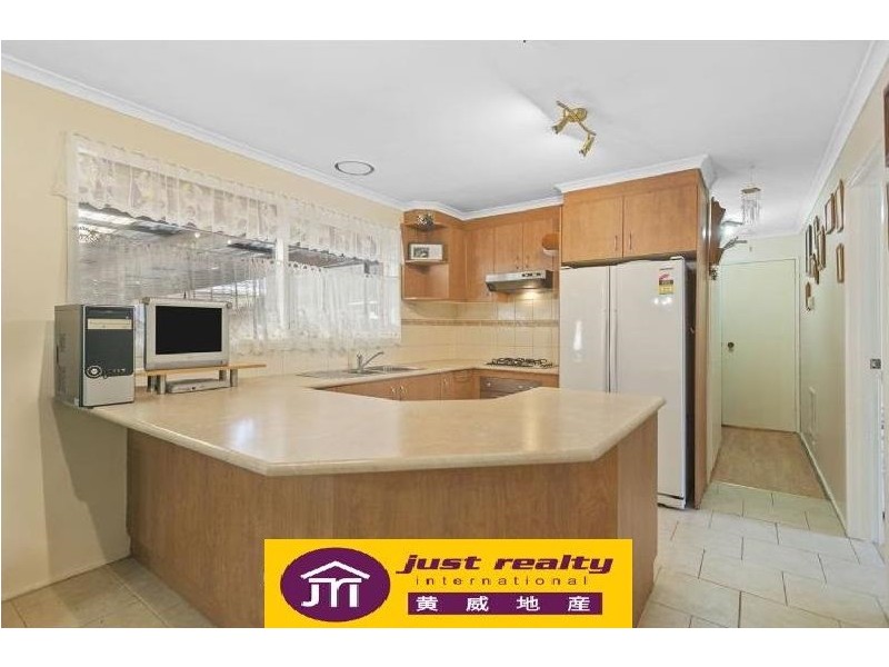 47 Chalcot Drive, Endeavour Hills VIC 3802