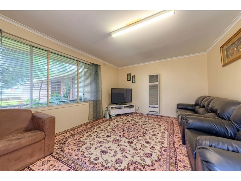 2/14 Gretana St, Dandenong VIC 3175