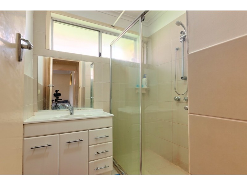 2/14 Gretana St, Dandenong VIC 3175