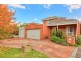 8 Erica Close, Endeavour Hills VIC 3802