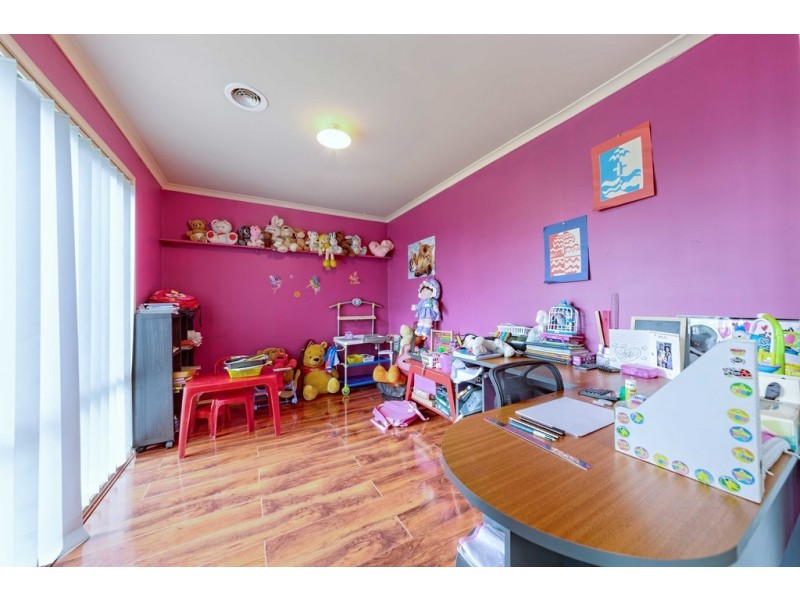 33 Fairhaven Blvd, Cranbourne West VIC 3977