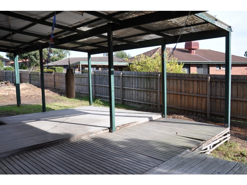 4 Dornie Mews, Endeavour Hills VIC 3802