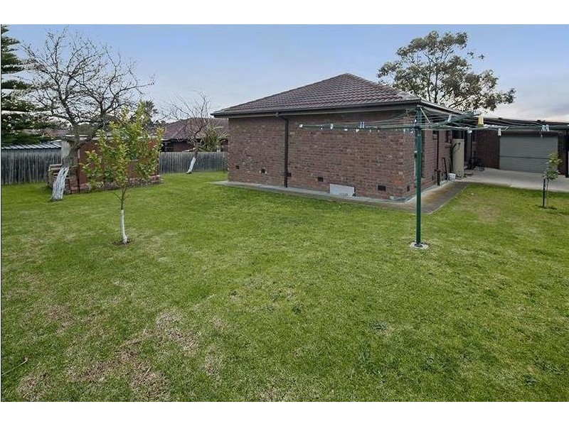 20 Ponto Court, Endeavour Hills VIC 3802