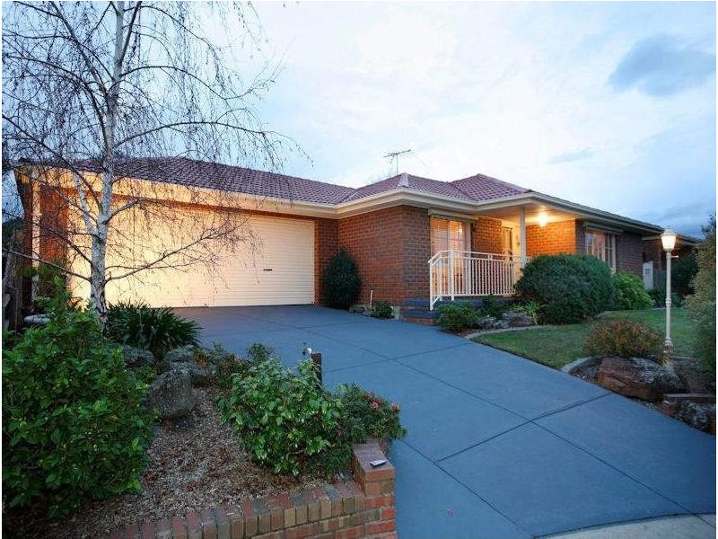 7 Tottington Rise, Berwick VIC 3806