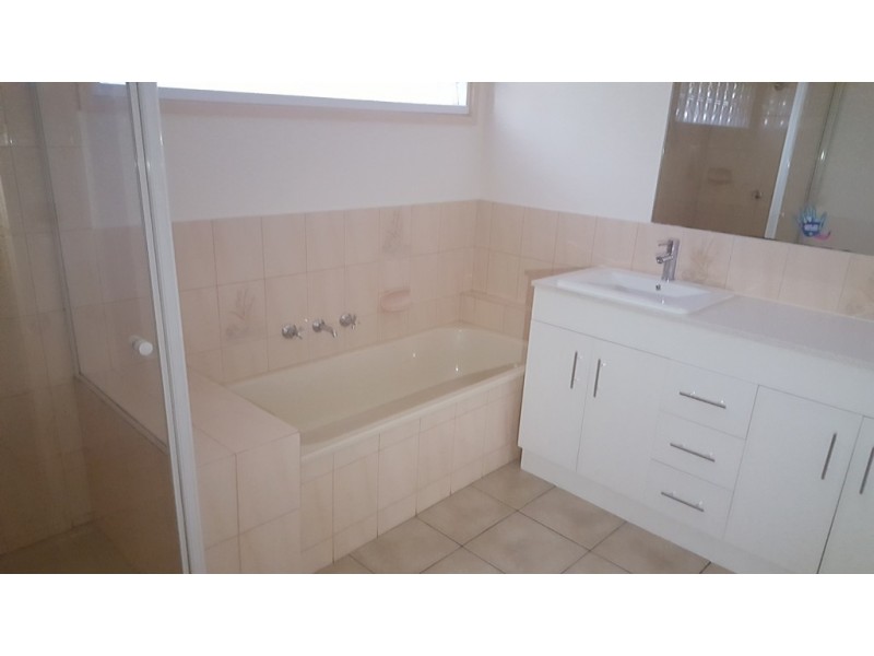 7 Tottington Rise, Berwick VIC 3806