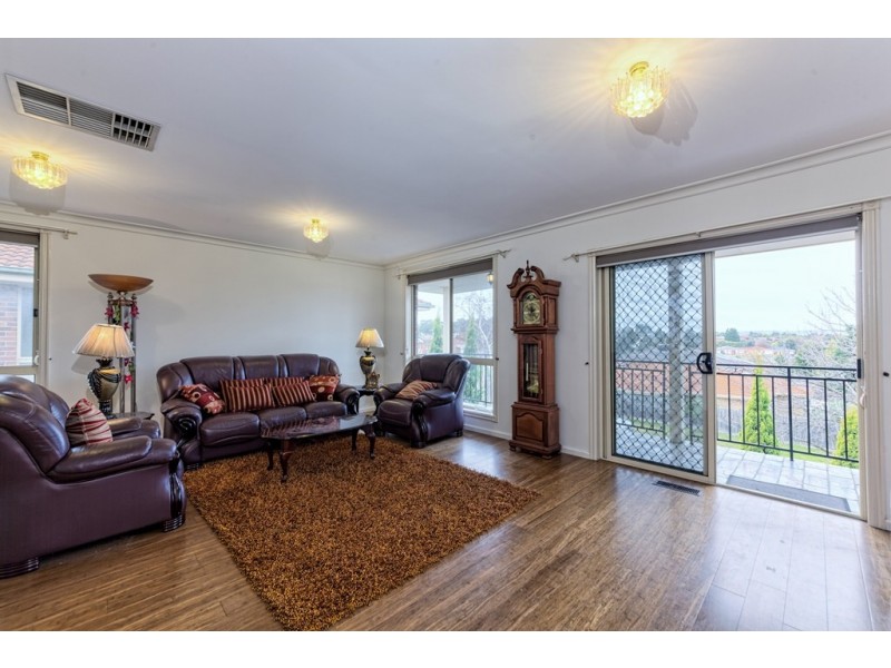 9 Daffodil Court, Endeavour Hills VIC 3802