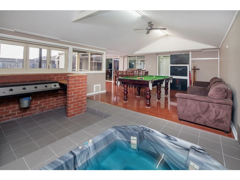 13 Laemmle Street, Dandenong North VIC 3175