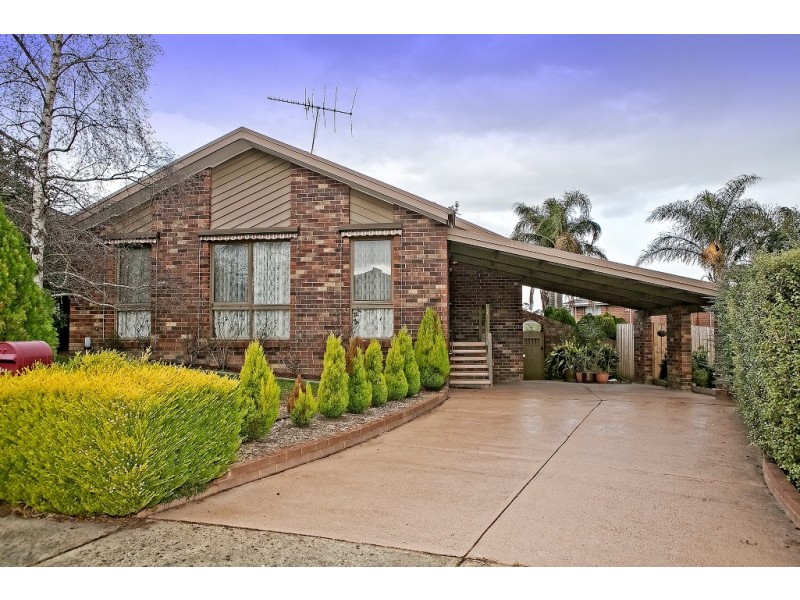 6 Nyora Close, Endeavour Hills VIC 3802