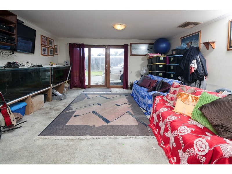 42 Grove End Road, Endeavour Hills VIC 3802