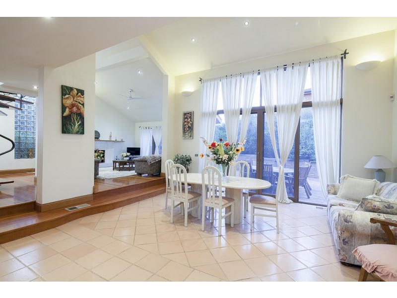 3 Granton Avenue, Endeavour Hills VIC 3802